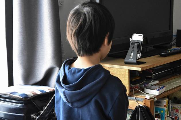 ランドセルを置いたら「はい、チーズ！」